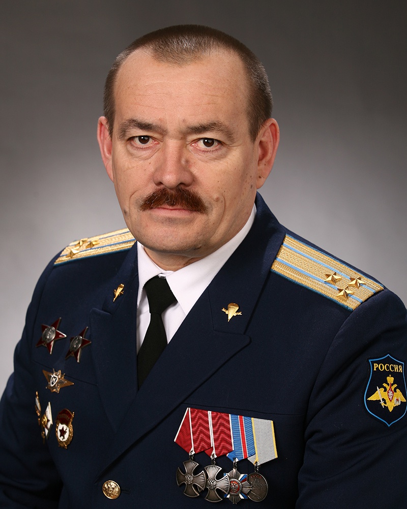 Гвардии полковник Воздушно-десантных войск Валерий Юрьев.