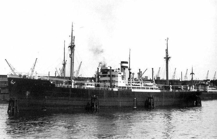 Корабль «Палатия» на котором перевозили пленных.